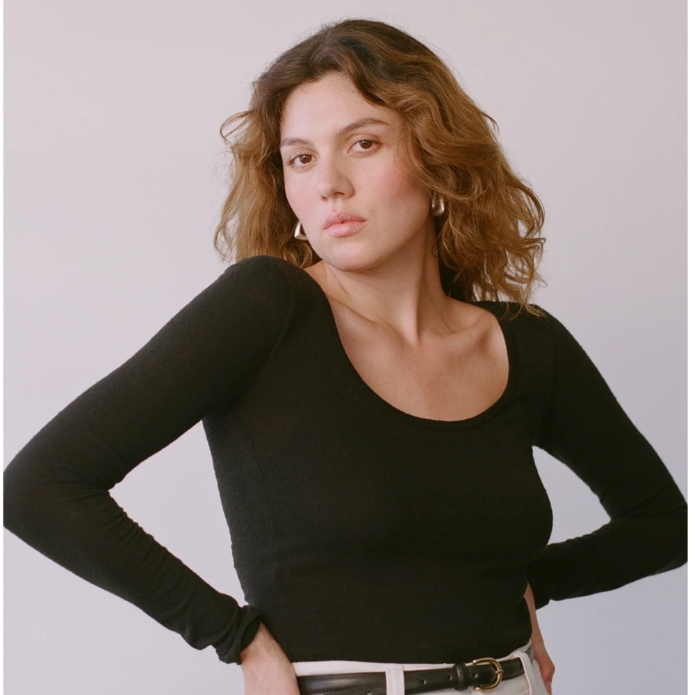 Ozma black scoop top 100% silk noil